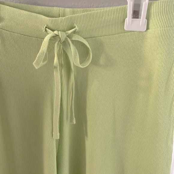 Zara flare high waisted green ribbed pants - Picture 10 of 12